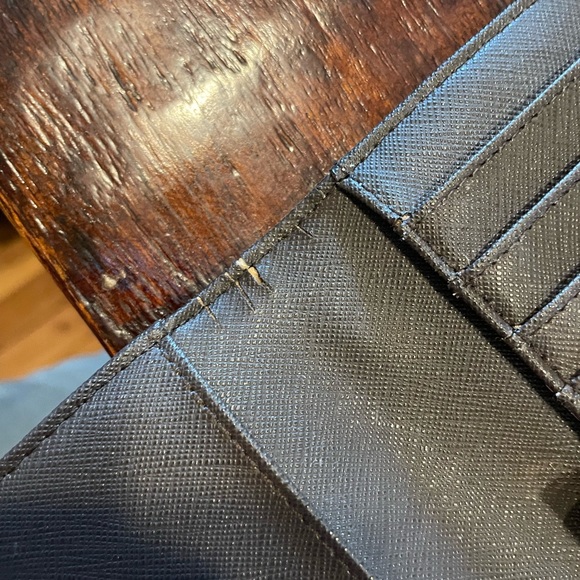 Michale Kors Jet Set Logo Tri Fold checkbook wallet - Picture 5 of 10